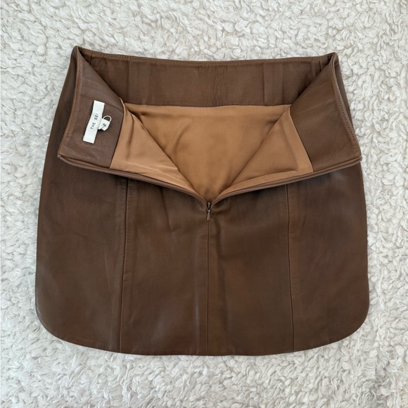 Designer “The Sei” 100% Lambskin Baseball Hem Mini Skirt, Size 2. - Picture 3 of 16